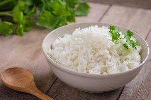Apa cara terbaik untuk memakan nasi